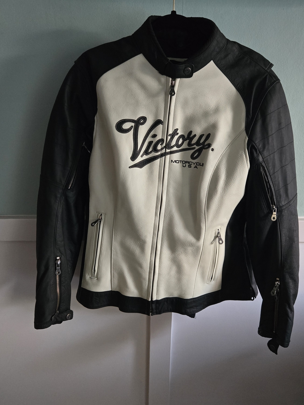 Victory Women's 2012 Motorcycle Leather Cream Black Jacket Armor Pads Vented 2XL